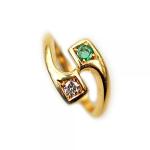 Zlat prsten se smaragdem a briliantem