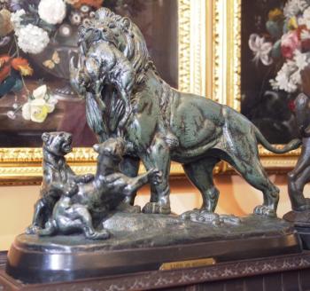 Bronzov socha lva