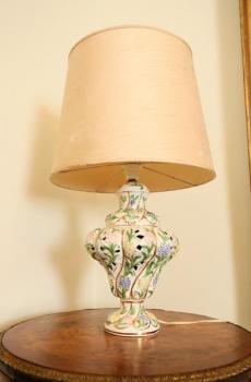 Italsk porcelnov lampika V 68 cm