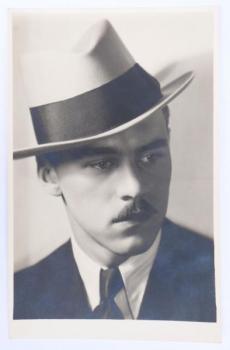 Josef Sudek - Mu v klobouku