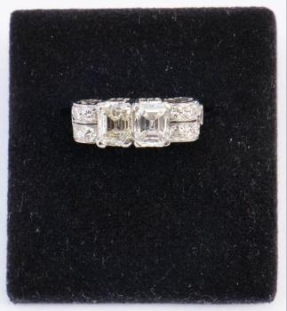 Platinov prsten s diamanty
