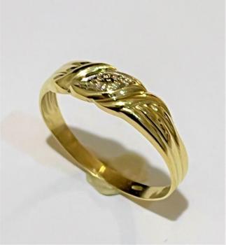 Dmsk zlat prsten s malm briiantem