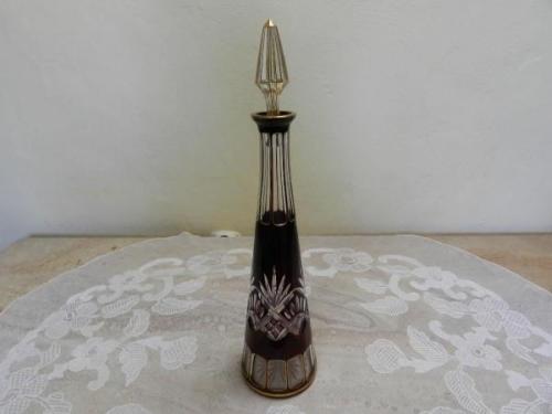 Art deco broušená rubínová karafa Art deco broušená rubínová karafa