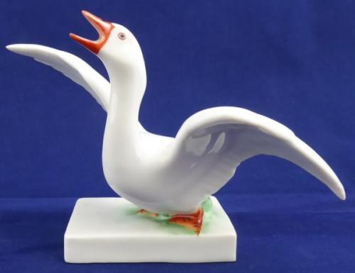 Husa - Herend , Maďarsko Husa - Herend , Maďarsko