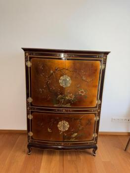 Orientální komoda v japonském stylu Orientální komoda v japonském stylu