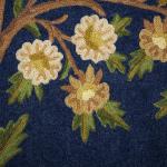 Ručně tkaný nástěnný koberec – tapiserie „Strom ži Ručně tkaný nástěnný koberec – tapiserie „Strom ži