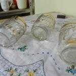 Zlacené skleničky s motivem třešní Zlacené skleničky s motivem třešní