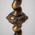 Úzká stojací lampa v barokním stylu Úzká stojací lampa v barokním stylu