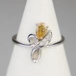 Zlatý prsten s diamanty Zlatý prsten s diamanty