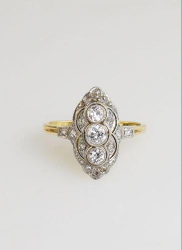 Art deco zlatý prsten s diamanty Art deco zlatý prsten s diamanty