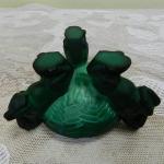 Malachitový popelník nesený okřídlenými koňmi Malachitový popelník nesený okřídlenými koňmi