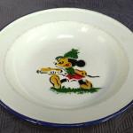 Smaltovaný talíř hluboký, dětský motiv, zn. Sfinx  Smaltovaný talíř hluboký, dětský motiv, zn. Sfinx