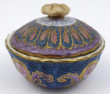 Porcelánová dóza Satsuma Porcelánová dóza Satsuma