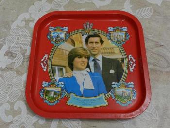 Reklamní plechový tác, svatba Diana a Charles Reklamní plechový tác, svatba Diana a Charles