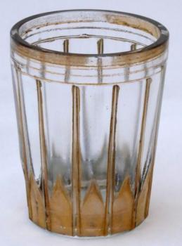 Malá sklenička s obloučky a zlatými věžemi Malá sklenička s obloučky a zlatými věžemi