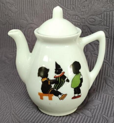 Konvice, dětský motiv  Konvice, dětský motiv