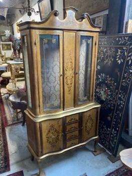 Zlacený skleník se zásuvkami  Zlacený skleník se zásuvkami