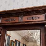 Monumentální zrcadlo v neorenesančním stylu  Monumentální zrcadlo v neorenesančním stylu