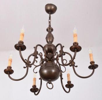 Šestiramenný lustr s rybami. Zrestaurovaný Šestiramenný lustr s rybami. Zrestaurovaný