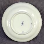 Miska III., cibulový vzor, zn. Míšeň  Miska III., cibulový vzor, zn. Míšeň