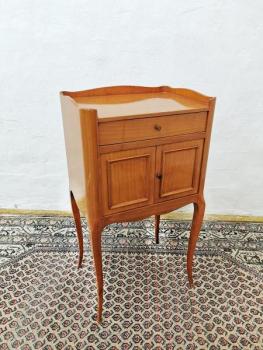 Komodka / stolík z třešně Komodka / stolík z třešně