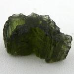 Obdélný klenutý přírodní vltavín - 2,44 gramů Obdélný klenutý přírodní vltavín - 2,44 gramů