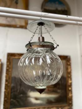 Skleněná stropnice čirá  Skleněná stropnice čirá