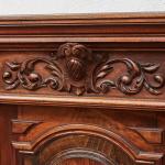 Neorenesanční vyřezávaná lavice s úložným prostore Neorenesanční vyřezávaná lavice s úložným prostore