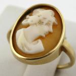 Zlatý prsten s přírodní kamejí Zlatý prsten s přírodní kamejí