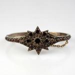 Náramek s českými granáty  Náramek s českými granáty