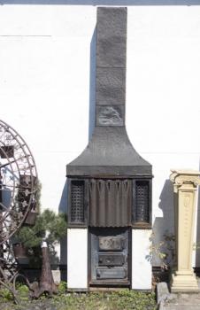 Secesní kamna s měděným komínem Secesní kamna s měděným komínem