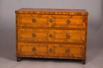 Klasicistní komoda Rezervace Klasicistní komoda Rezervace