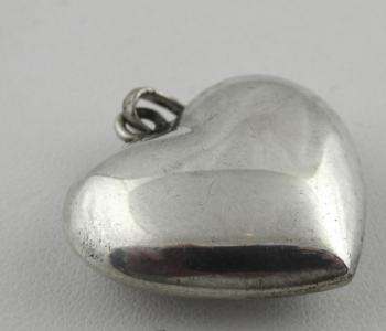 Přívěsek stříbrné srdce Přívěsek stříbrné srdce