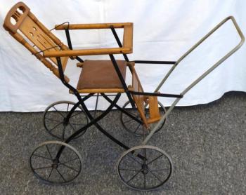 Kočárek pro panenky - HIKO Kočárek pro panenky - HIKO