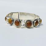 STŘÍBRNÝ NÁRAMEK S JANTAREM STŘÍBRNÝ NÁRAMEK S JANTAREM