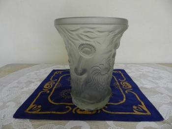 Plastická autorská váza, čiré matované sklo Plastická autorská váza, čiré matované sklo