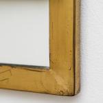 Kovové nástěnné zrcadlo s jezdeckou přilbou Kovové nástěnné zrcadlo s jezdeckou přilbou