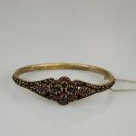 Náramek s českými granáty Náramek s českými granáty