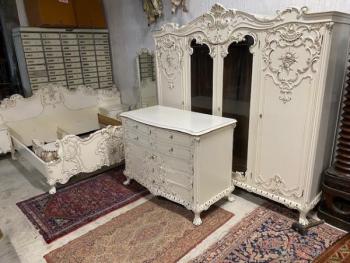 Bohatě zdobená ložnice Bohatě zdobená ložnice