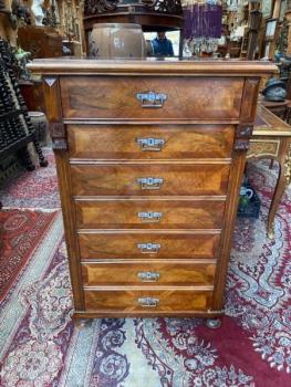 Manžetník-historismus  Manžetník-historismus