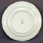 Talíř mělký III., cibulový vzor, zn. Míšeň  Talíř mělký III., cibulový vzor, zn. Míšeň