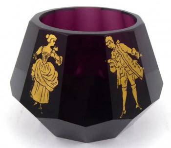 Gebrüder Lorenz - Vázička z ametystového skla Gebrüder Lorenz - Vázička z ametystového skla