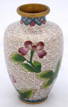 Malá mosazná vázička s květinami a emailem Malá mosazná vázička s květinami a emailem