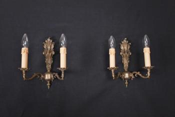 Trojice nástěnných lamp z lité mosazi. Rokoko Trojice nástěnných lamp z lité mosazi. Rokoko