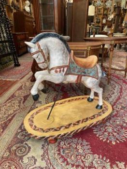 Kůn z kolotoče  Kůn z kolotoče