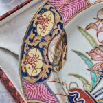 Japonský porcelánový holicí talíř Imari v dárkové Japonský porcelánový holicí talíř Imari v dárkové