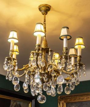 182. Křišťálový lustr v barokním stylu 182. Křišťálový lustr v barokním stylu