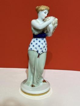 Březová - Pirkenhammer, Dáma s květinou Březová - Pirkenhammer, Dáma s květinou