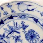 Talíř s tradičním cibulovým vzorem Talíř s tradičním cibulovým vzorem