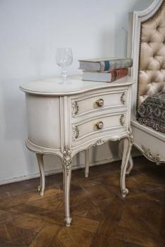 Párové bílé noční stolky Párové bílé noční stolky